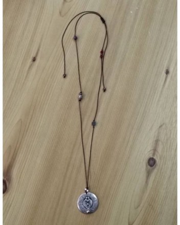 2  κολιε με στοιχεια (1)